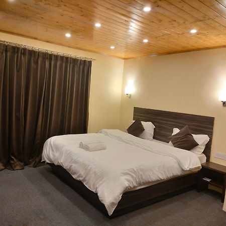 דרג'ילינג Hotel Amaira מראה חיצוני תמונה