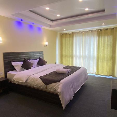 דרג'ילינג Hotel Amaira מראה חיצוני תמונה