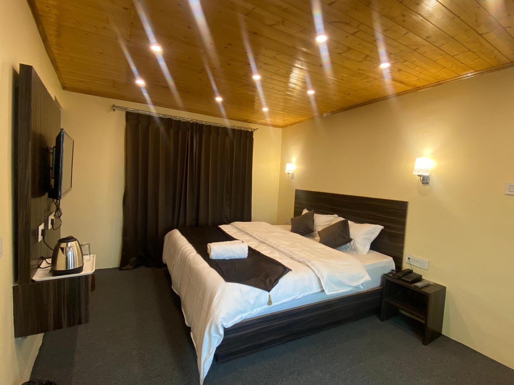 דרג'ילינג Hotel Amaira מראה חיצוני תמונה